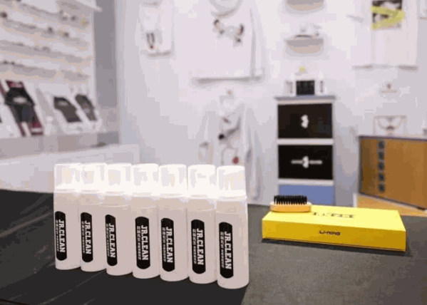 科林先生洗鞋护理